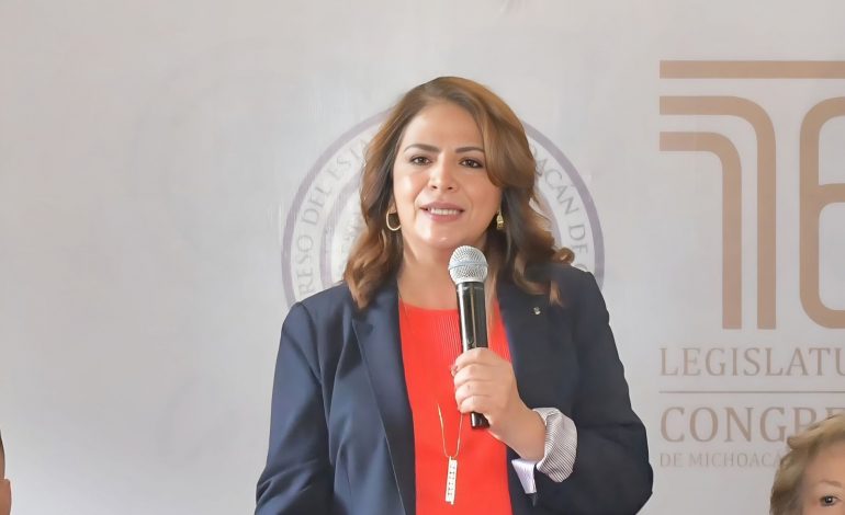 El derecho a la vivienda será una realidad en Michoacán: Fabiola Alanís.