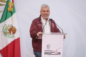 Avistamiento de ballenas en Michoacán será bajo norma oficial de Semarnat: Bedolla.