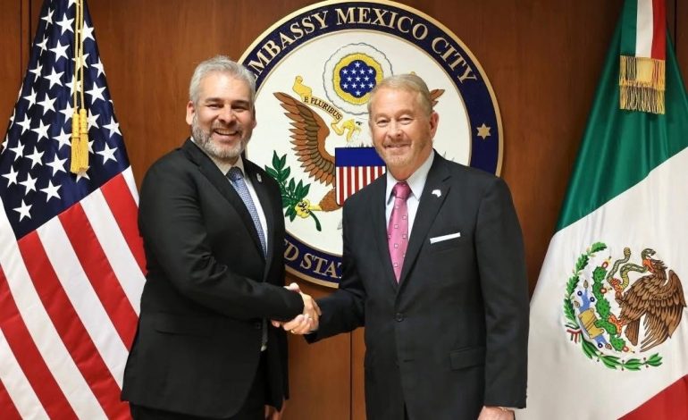 Bedolla y embajador de EUA acuerdan cooperación y trabajo conjunto.