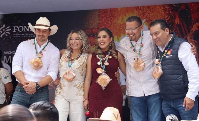 Comienza la magia de Santa Clara con su Feria Nacional del Cobre.