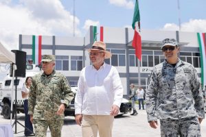 Inaugura Bedolla cuartel regional de la Guardia Nacional en Apatzingán.