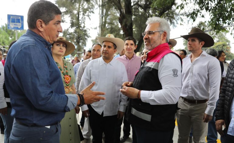 Supervisa Bedolla segunda fase de obras en Paseo de la Revolución, en Uruapan.