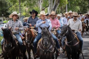 «Tengo un compromiso con el campo de Michoacán»: Raúl Morón <br>