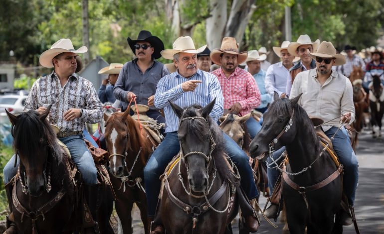 «Tengo un compromiso con el campo de Michoacán»: Raúl Morón