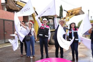 Arranca Bedolla rehabilitación de espacio público y calle en Uruapan.