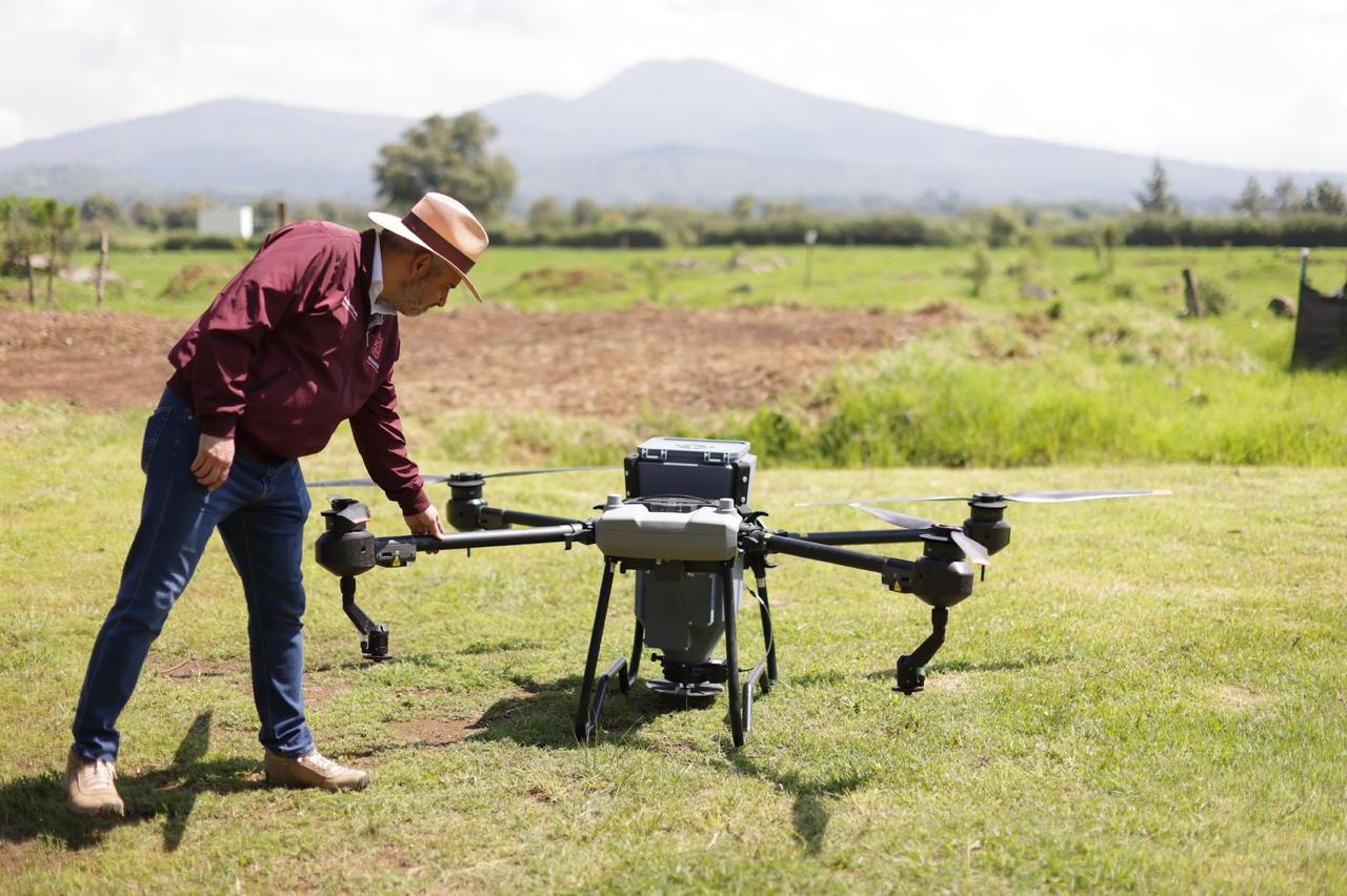 Reforestación con drones supera meta de 250 mil semillas sembradas: Bedolla.