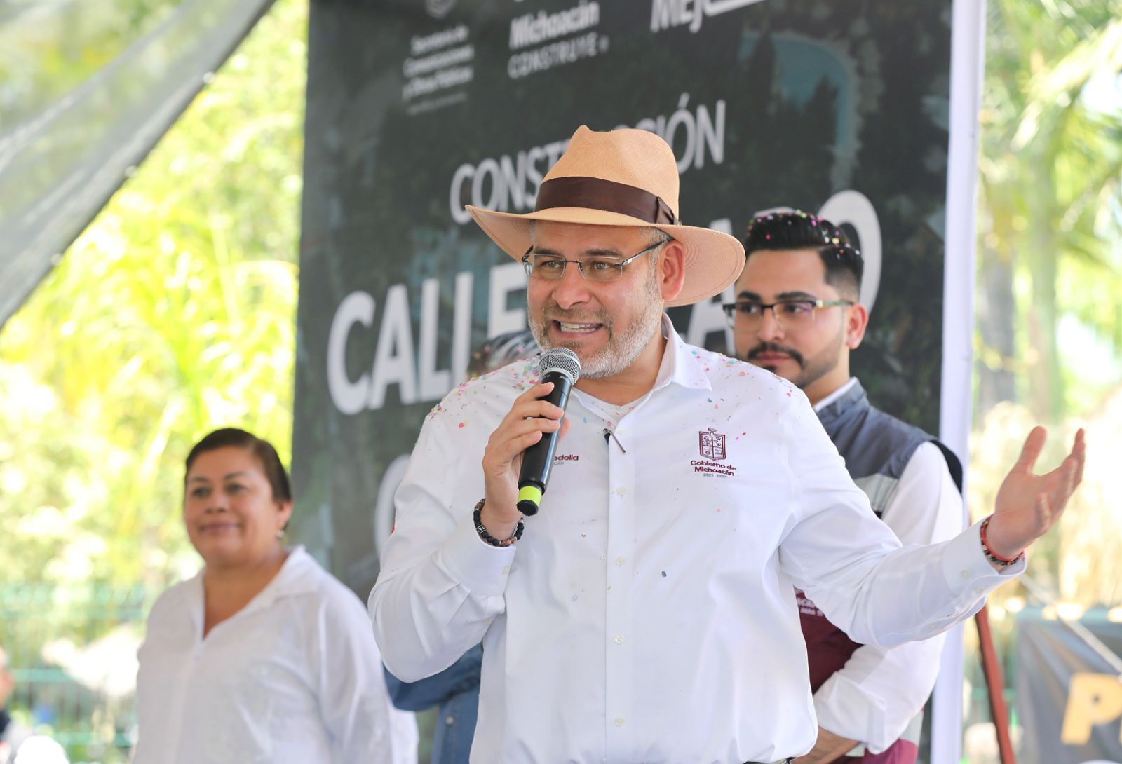 Fortalece Bedolla infraestructura vial de Huandacareo; arranca rehabilitación de calle Lázaro Cárdenas.