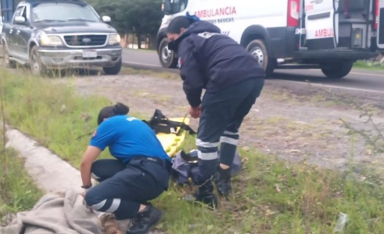 Accidente en la carretera Ciudad Hidalgo-San Pedro Jacuaro deja un lesionado.