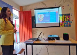 SEE brinda talleres a docentes para fomentar educación en salud menstrual
