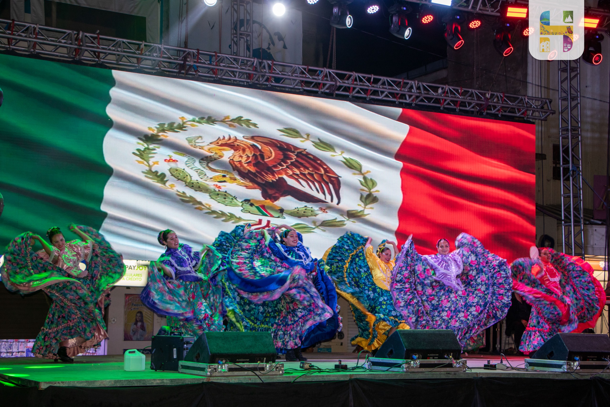 El Gobierno Municipal que Preside, Jeovana Alcántar, presentó programa Cultural, por el CCXV Aniversario del Inicio de la Independencia de México.