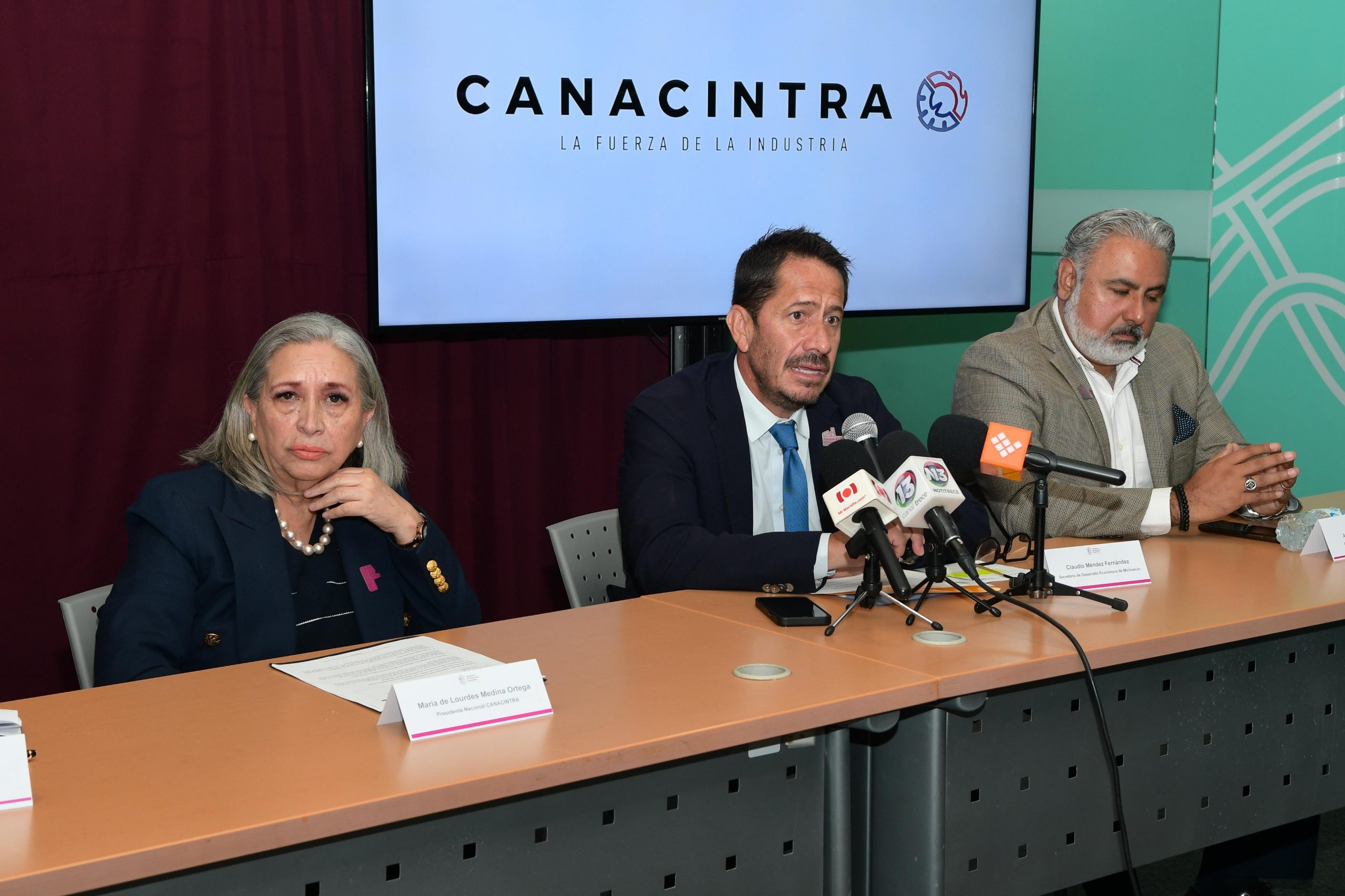 Alianza con Canacintra atraerá mayor inversión al Parque Industrial Bajío: Sedeco