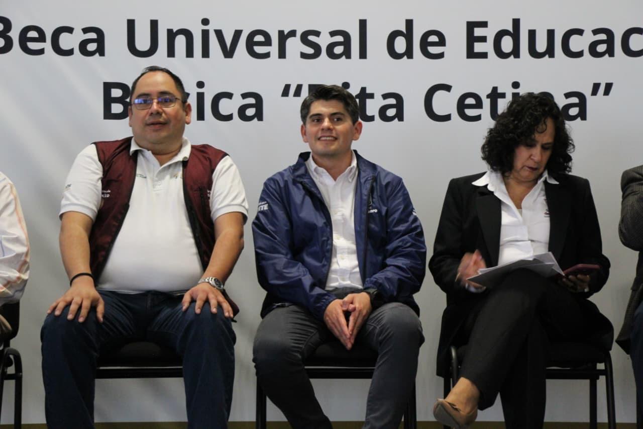 Toño Ixtláhuac agradece a la Presidenta de México por más de 9 mil becas de Educación Básica Rita Cetina