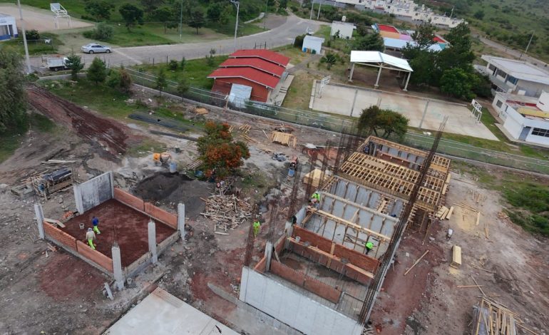 Impulsamos la educación con nueva infraestructura para secundaria de Arko San Pedro: Rogelio Zarazúa