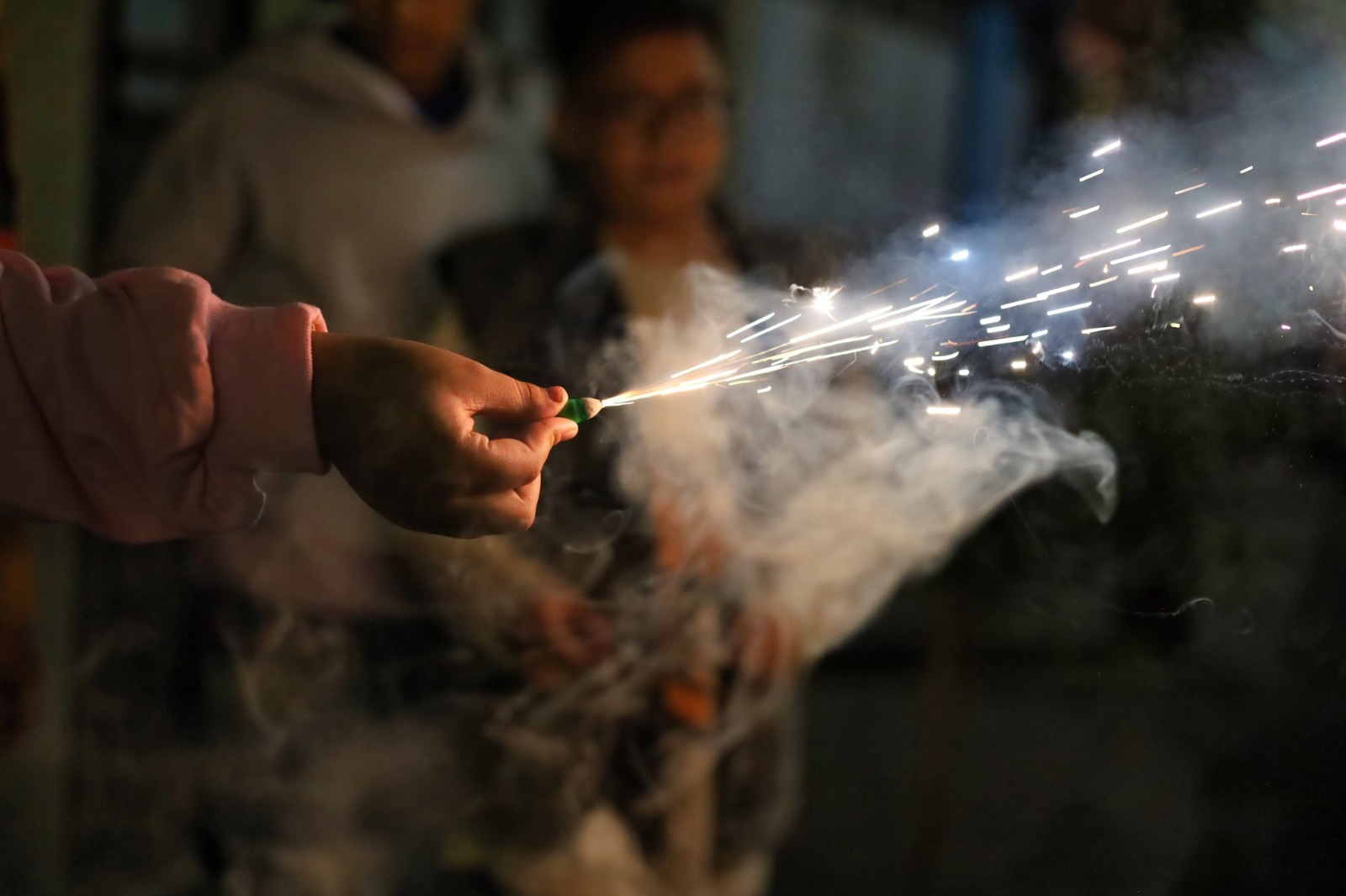 SSM llama a evitar el uso de pirotecnia en las fiestas patrias
