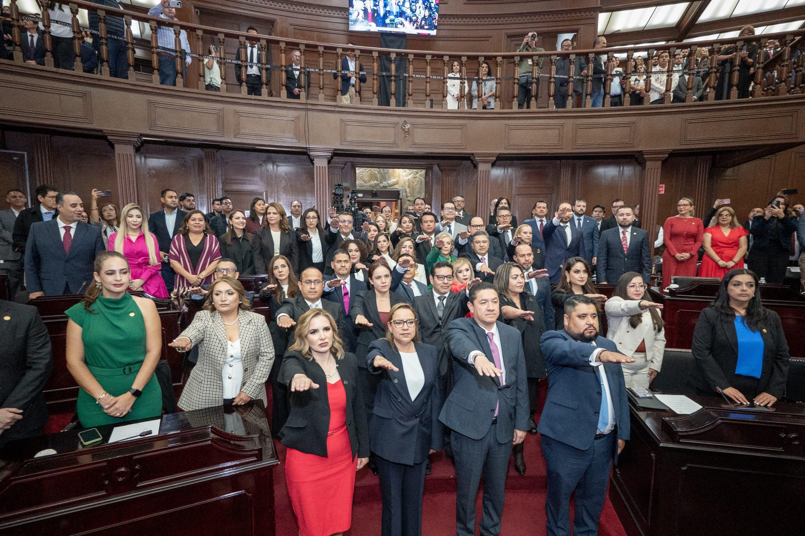Rinde protesta el nuevo Poder Judicial ante el Congreso del Estado