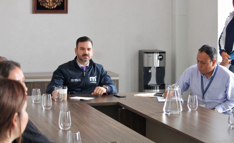 Afinan Yankel Benítez y vecinos de Ríos Mexicanos gestión de servicios