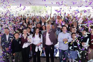 Bedolla inicia entrega de tenis para cerca de 40 mil estudiantes de secundarias de Morelia