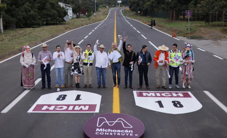 Rehabilitación carretera Uruapan-San Juan Nuevo-Tancítaro-Copetiro fortalece economía regional: Bedolla