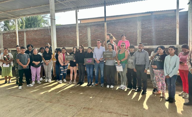 Avanza reconversión de telesecundaria en Uruapan para nuevo plantel de bachillerato: Iemsysem