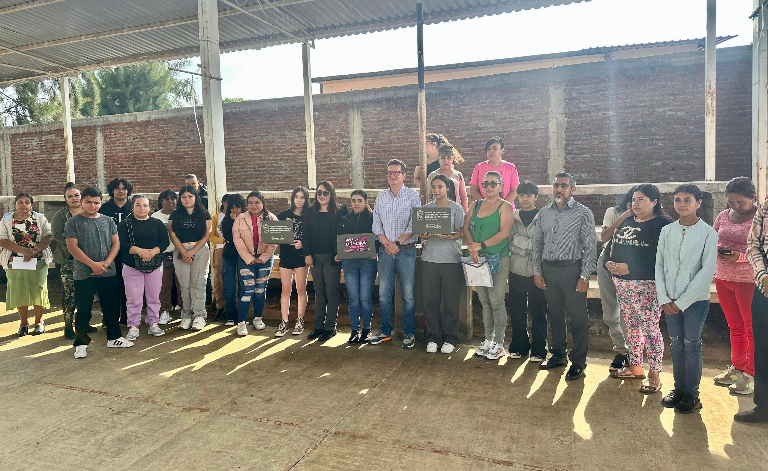 Avanza reconversión de telesecundaria en Uruapan para nuevo plantel de bachillerato: Iemsysem