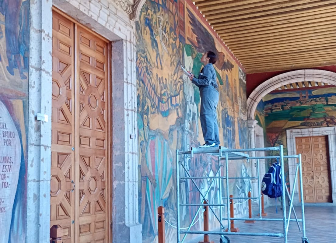 Rescata Secum mural de Alfredo Zalce en Palacio de Gobierno del Estado