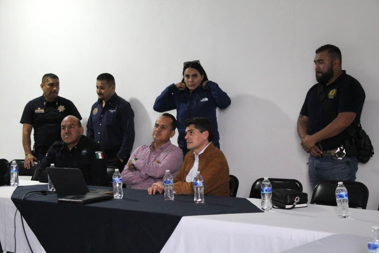 Toño Ixtláhuac se reúne con autoridades regionales de seguridad para conocer plan operativo de Fiestas Patrias
