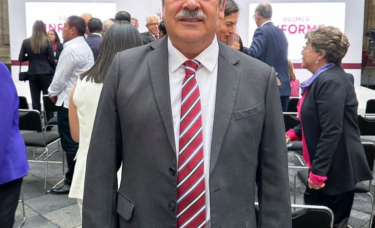 Morón, entre el selecto grupo de legisladores invitados por Sheinbaum a su informe