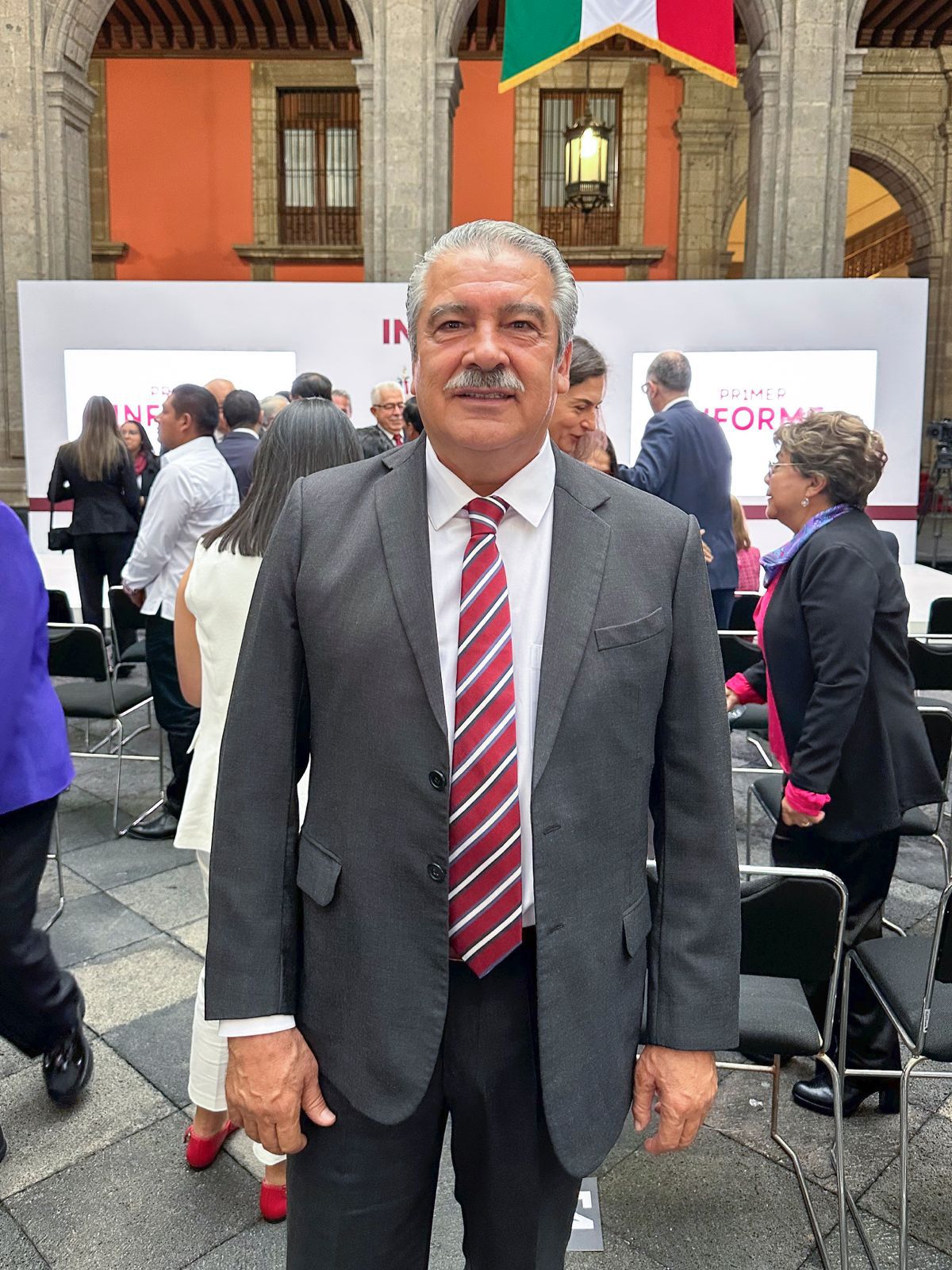 Morón, entre el selecto grupo de legisladores invitados por Sheinbaum a su informe