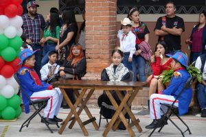 En Escuelas conmemoran el 215 Aniversario del inicio de la lucha por la Independencia de México