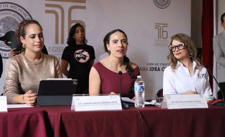 Llaman diputadas locales a respetar la Constitución en materia de prohibición de corridas de toros