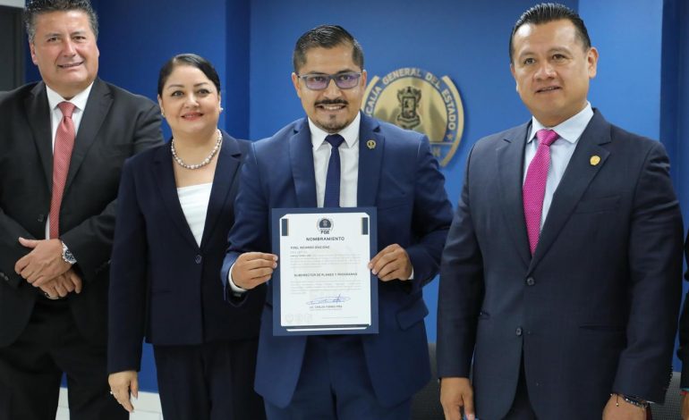 Honestidad y transparencia, valores clave para el crecimiento profesional del personal de la Fiscalía: Carlos Torres Piña