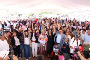 Emma Rivera rinde su primer informe legislativo en Zitácuaro