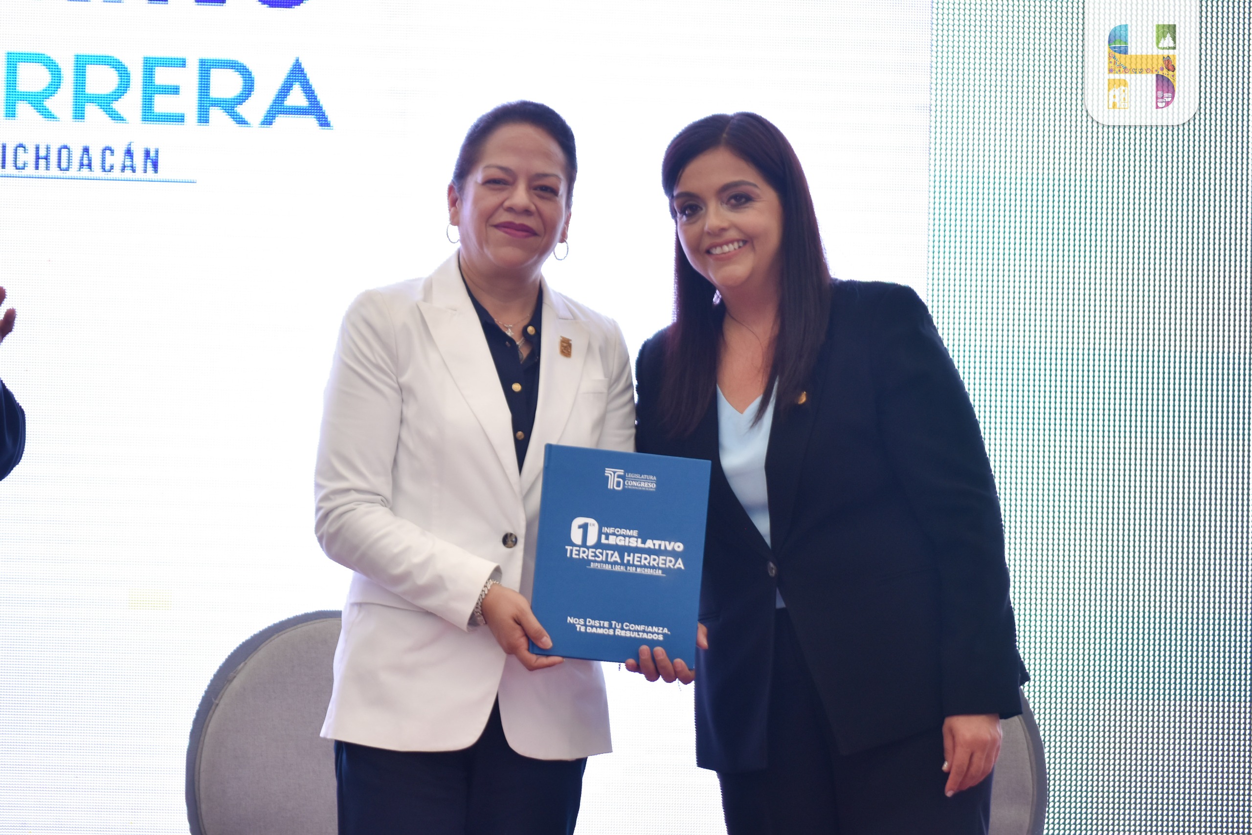 ​Jeovana Alcántar, asistió al Primer Informe Legislativo de la Diputada, Teresita Herrera Maldonado.