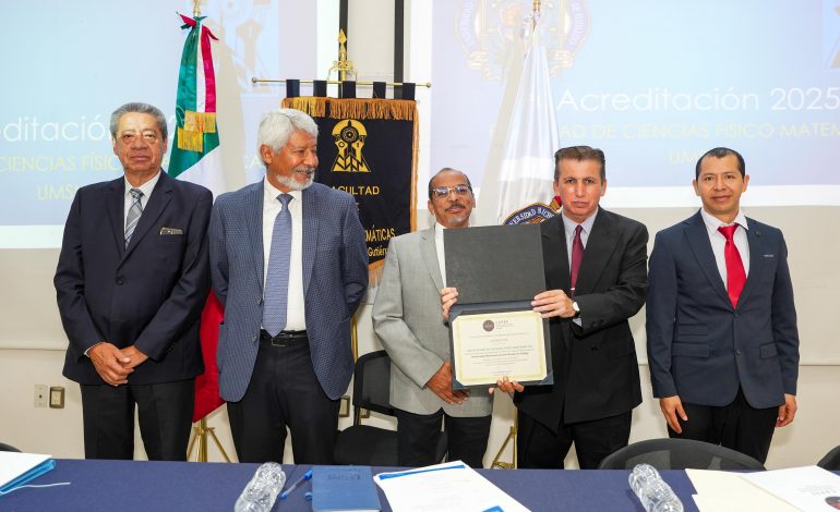 Licenciatura en Ciencias Físico Matemáticas obtiene reacreditación; garantiza la formación de profesionales calificados