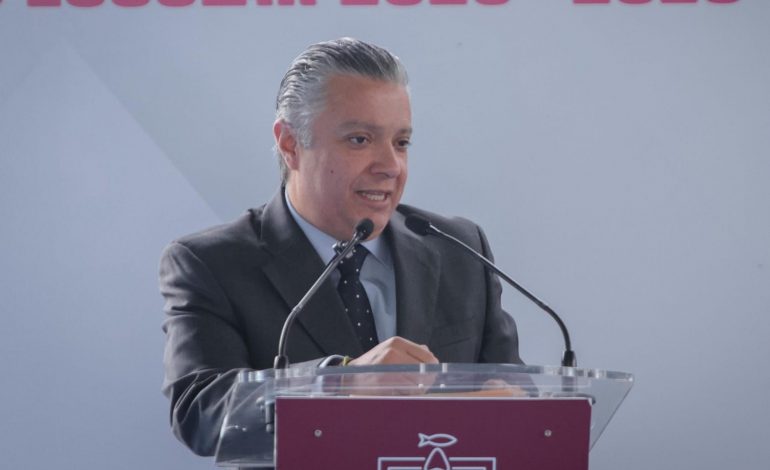 UMSNH recibirá íntegro su presupuesto 2025; Gobierno de Michoacán compensará el ajuste federal: Navarro García