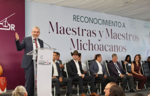 Más de un millón de sueños en marcha; Michoacán va por cuarto ciclo escolar completo: Bedolla