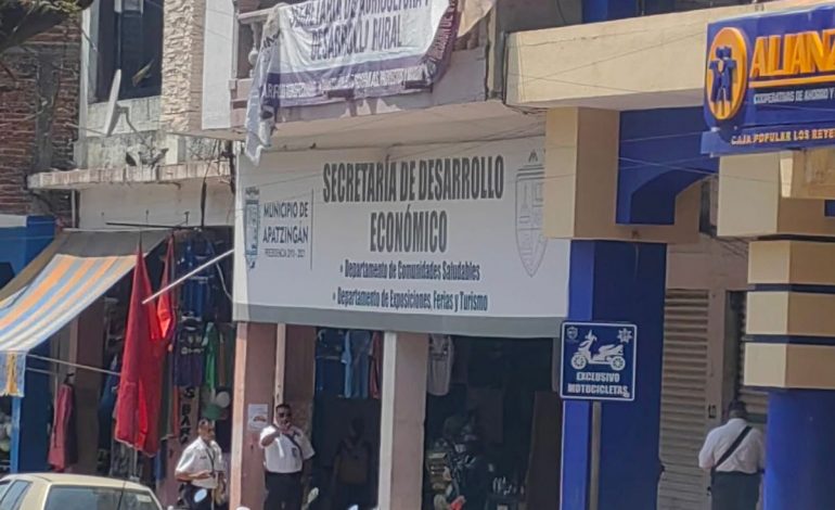 Sujetos desconocidos ingresaron de forma violenta a las oficinas de la Secretaría de Agricultura y Desarrollo Rural y atacaron a balazos a su titular, el médico Aldo Gutiérrez Aguirre