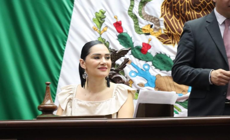 Destaca Diana Espinoza reformas en favor de la niñez y la educación en su primer año de trabajo