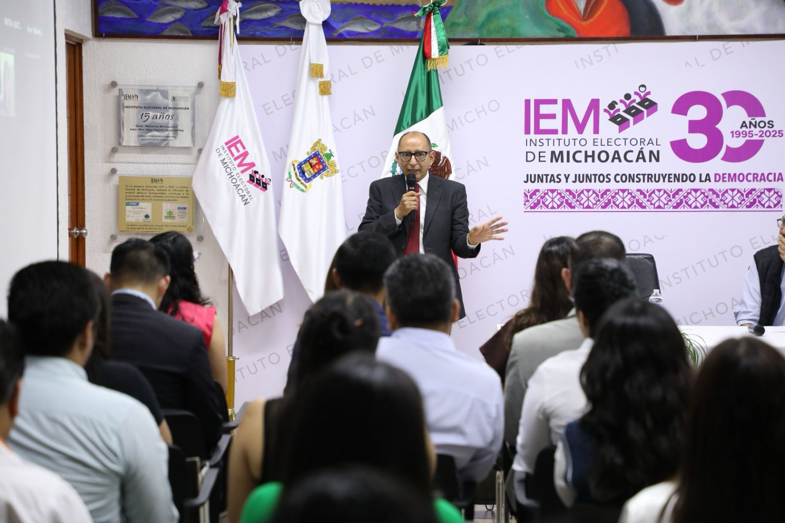 IEM inaugura ciclo de pláticas sobre el impacto de la tecnología en el sistema electoral y legal