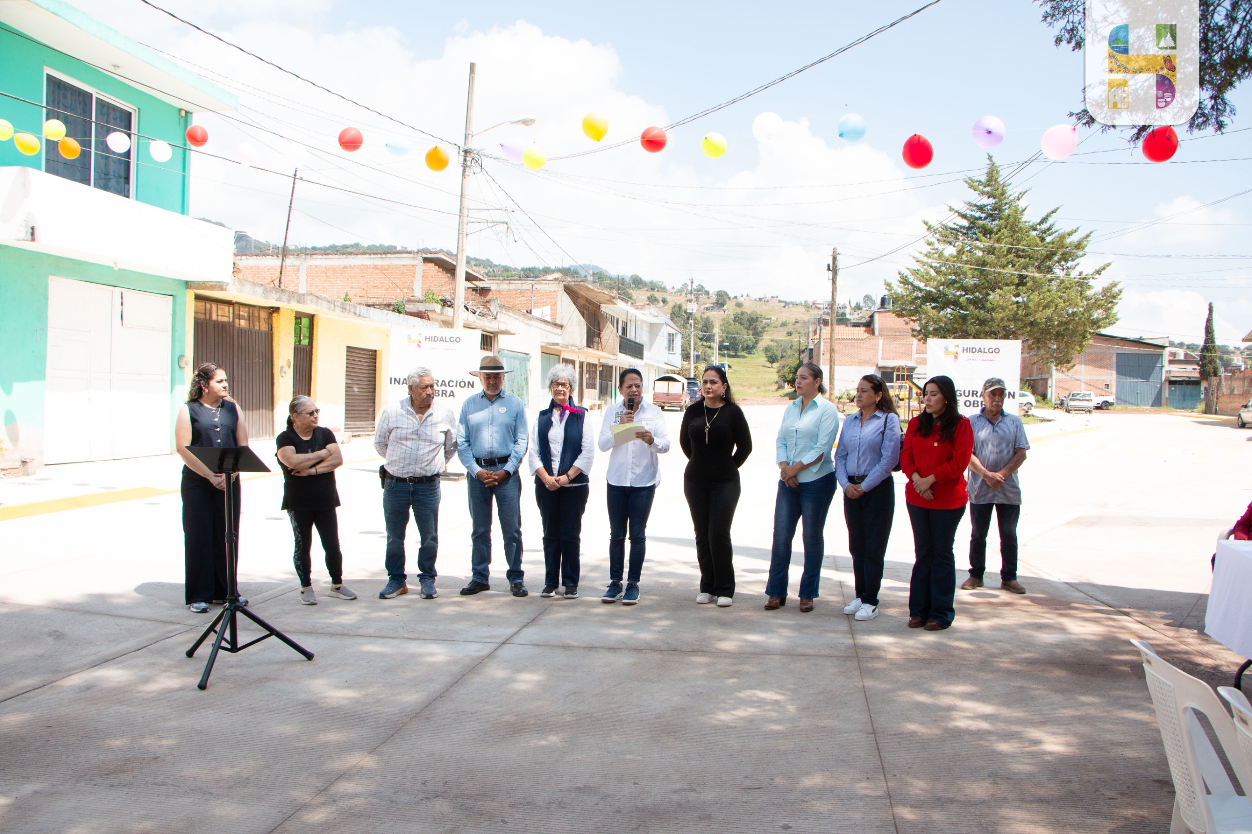 Jeovana Alcántar, inauguró la pavimentación de las Calles Gustavo Díaz Ordaz y Miguel Alemán de la Colonia Mariano Matamoros.