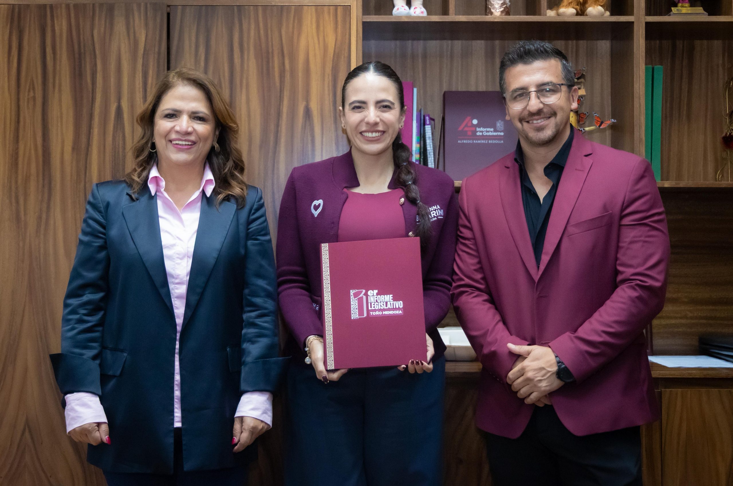 Diputado Toño Mendoza entrega su Primer Informe Legislativo ante el Congreso del Estado de Michoacán