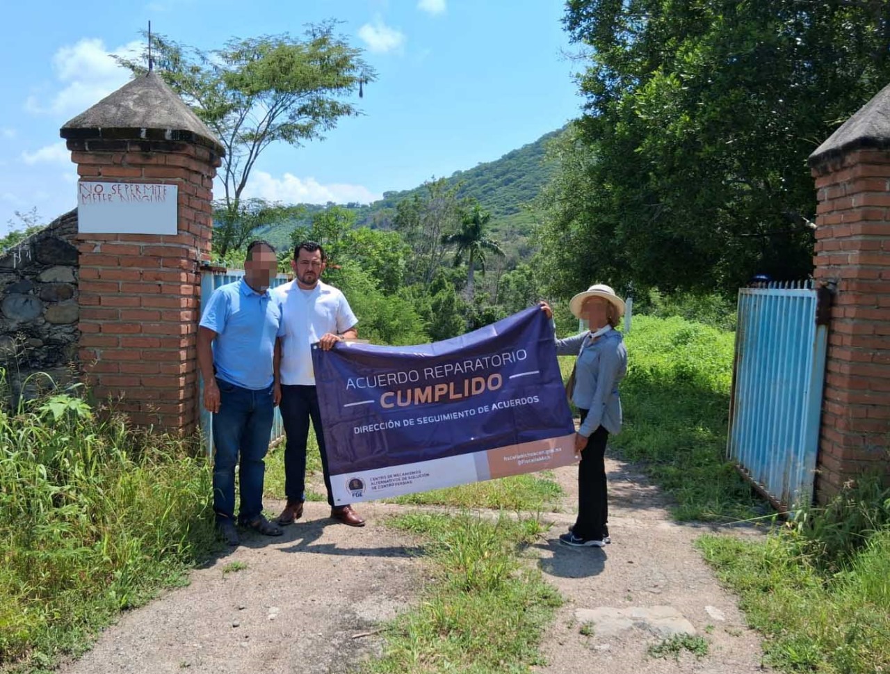 En Nocupétaro, Fiscalía General celebra acuerdo reparatorio y restituye inmueble a su propietario