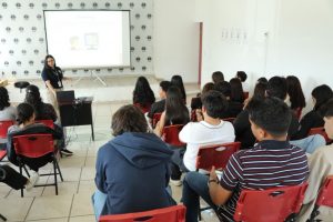 Fiscalía General fortalece formación académica con recorrido guiado dirigido para alumnado de la UMSNH