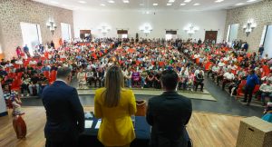 Vamos a respaldar su futuro laboral en la UMSNH, señala Yarabí Ávila ante docentes; las y los profesores reconocen que se dignifique su labor