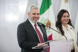 Anuncia Bedolla apertura para el registro a la Beca «Rita Cetina»