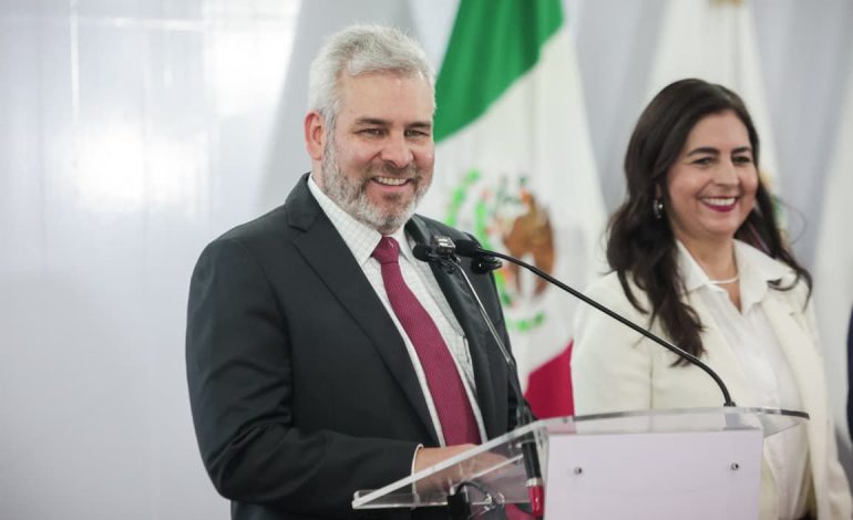 Anuncia Bedolla apertura para el registro a la Beca «Rita Cetina»