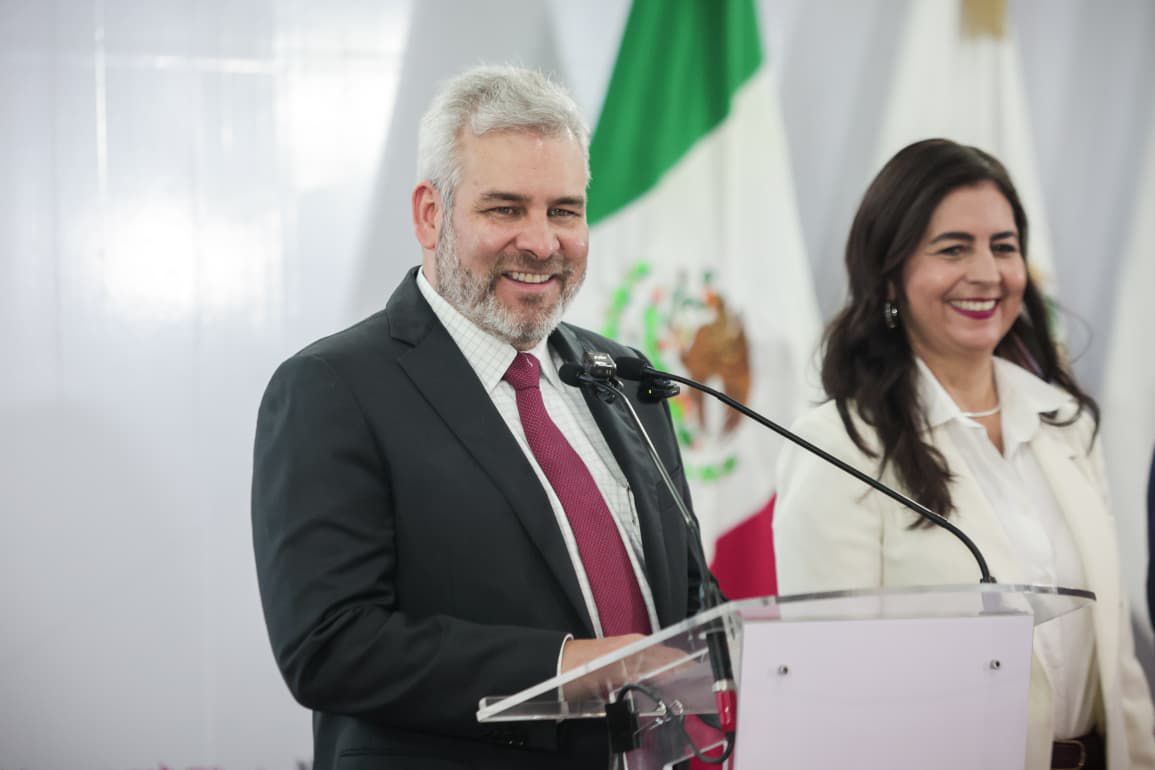 Anuncia Bedolla apertura para el registro a la Beca «Rita Cetina»