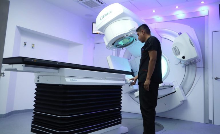 Nuevo acelerador lineal, fortalece lucha contra el cáncer en Michoacán: SSM.