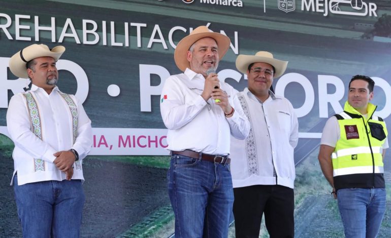 Con más de mil 700 km rehabilitados se fortalece infraestructura carretera: Bedolla