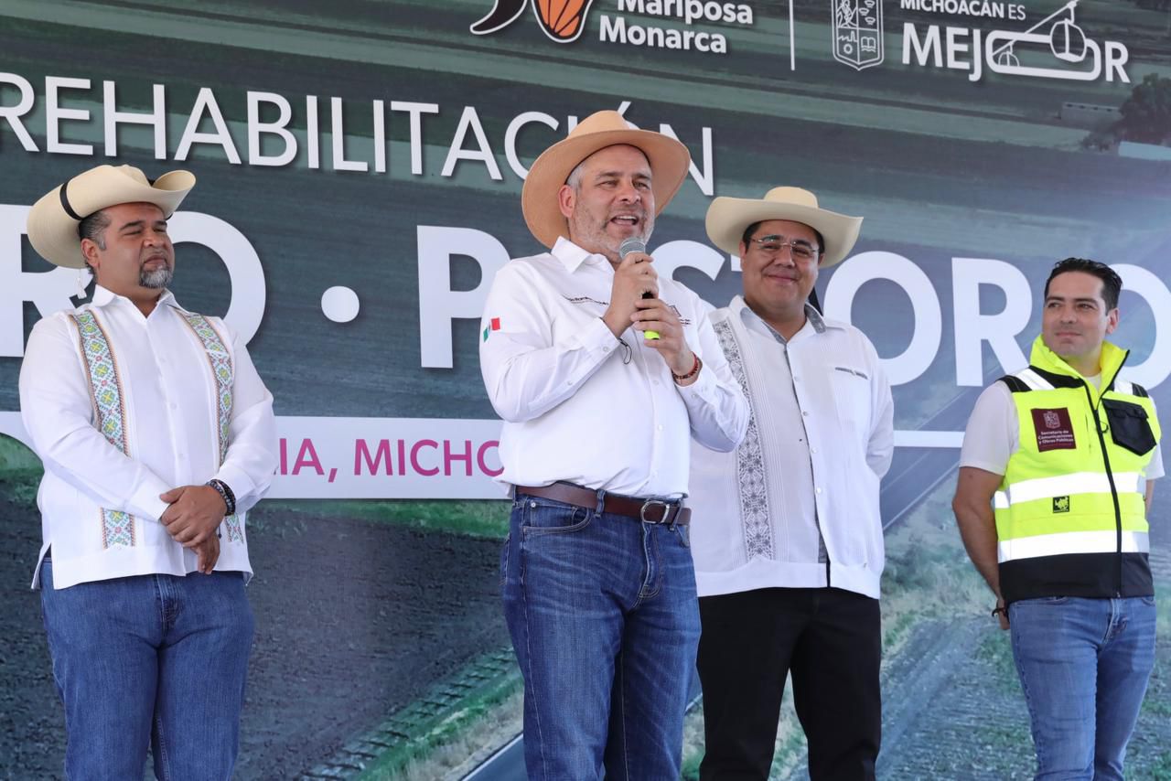 Con más de mil 700 km rehabilitados se fortalece infraestructura carretera: Bedolla  